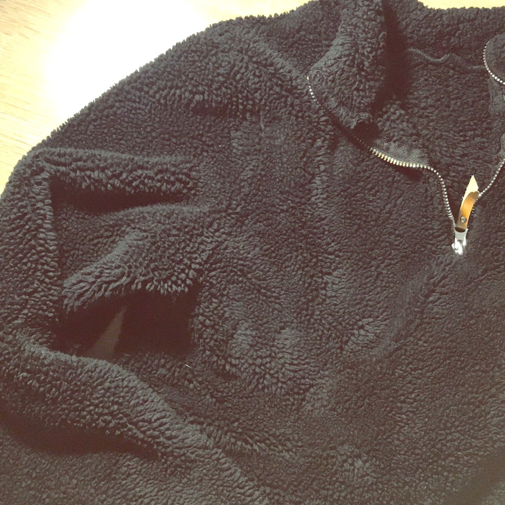 Furry Fall Favorite 🖤